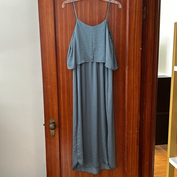 Maternity Dress - Picture 3 of 4